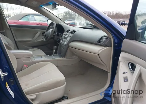 2011 Toyota Camry Le from USA, damaged, VIN 4T1BF3EK4BU747157